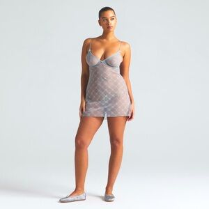 SKIMS Spring Intimates Underwire Slip Dress Mercury Bow Tulle M | NWT